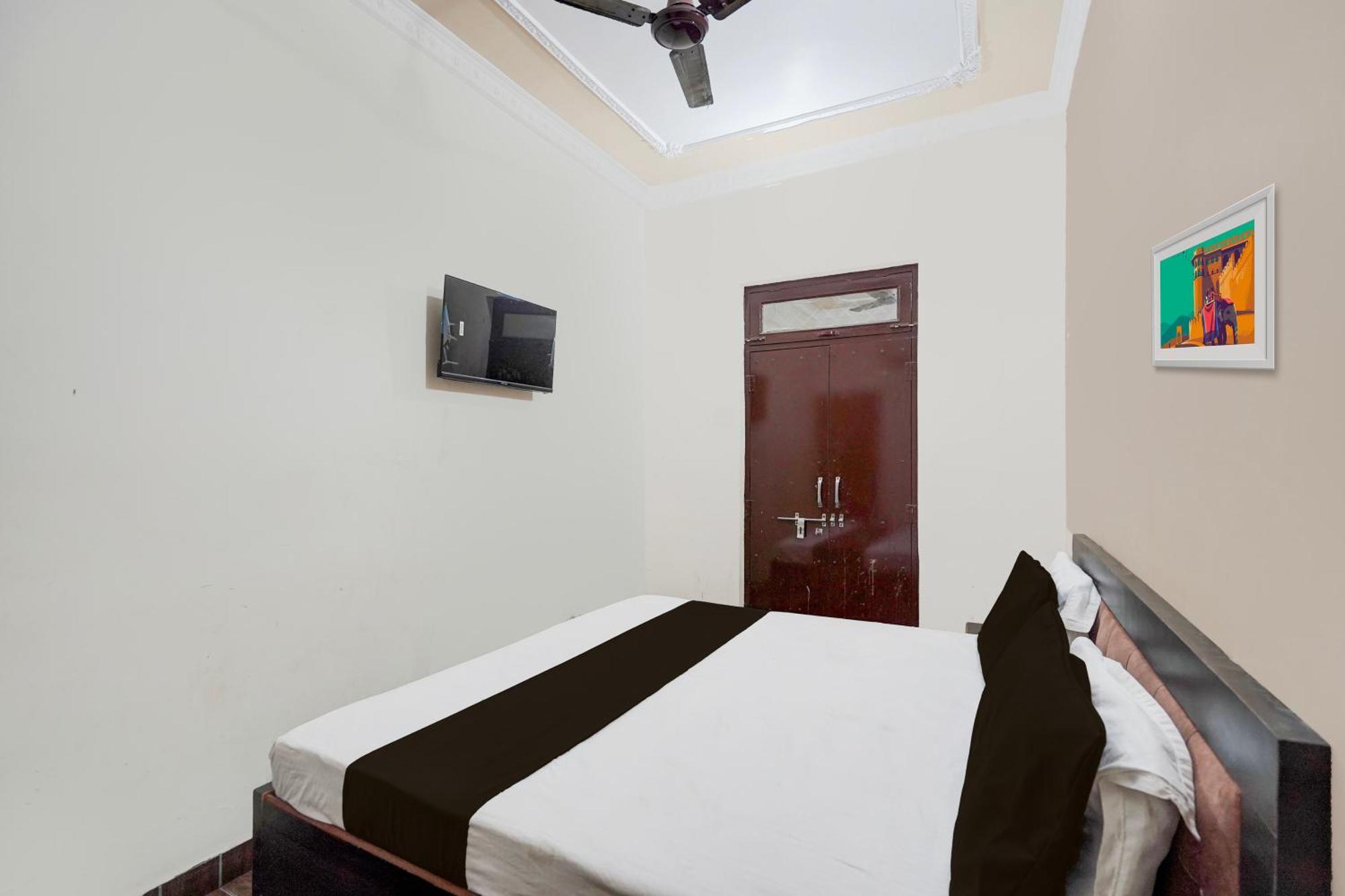 Oyo Hotel Maharaja Palace Mirát Kültér fotó
